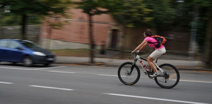 Wieczorowa Szkoła Rowerowa powstała w Gdyni i zaprasza dorosłych do udziału w zajęciach