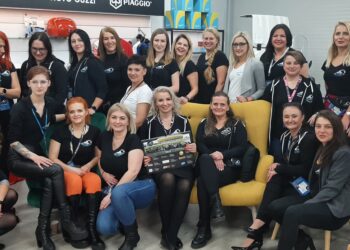 Miłośniczki motoryzacji wspierają potrzebujących. Kalendarze Motolejdis Pomorze trafiły do sprzedaży