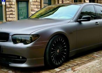 Oklejanie samochodu nie służy już tylko jako ozdoba. Rozmowa z ekspertem