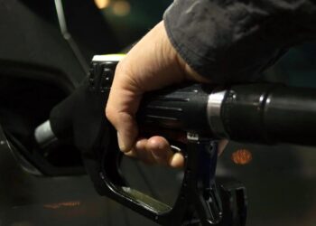 Szykuje się wielka zmiana składu popularnej benzyny. Co oznacza dodatek bioetanolu?