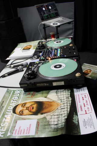 Drap się Boże w głowę drap, chrześcijański grają rap