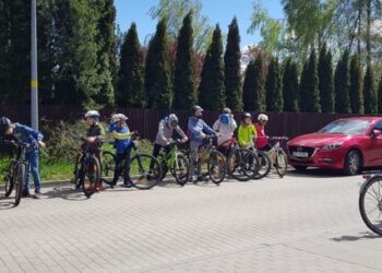 Na rowerze, na rowerze trzeba jeździć jak należy