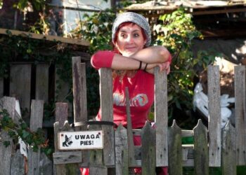 Pisarka, animatorka i ogrodniczka. Posłuchaj rozmowy z Salcią Hałas