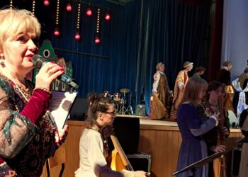 Jak seniorki w Technikum Łączności tańcowały