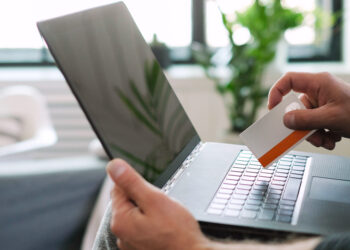 Prognozy dotyczące rozwoju e-handlu w Polsce. Eksperci: „Jesteśmy obecnie w okresie rewolucji”