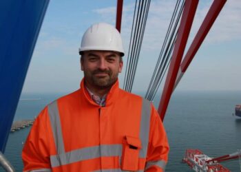 Suwnice giganty w DCT – naszemu reporterowi udało się po nich pochodzić