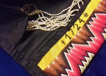 „Szwaczka Becia” pielęgnuje tradycje i odtwarza dawne techniki zdobnicze