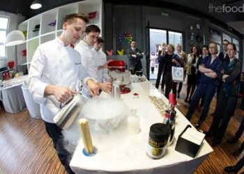 Jemy herbatę ze strzelającym cukrem, czyli o kuchni molekularnej