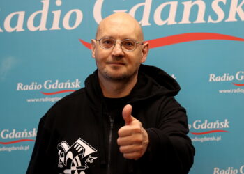 Muzyczne początki, radość z uczenia innych i… rysowanie. Tomasz Łosowski w „Jestem z Pomorza”