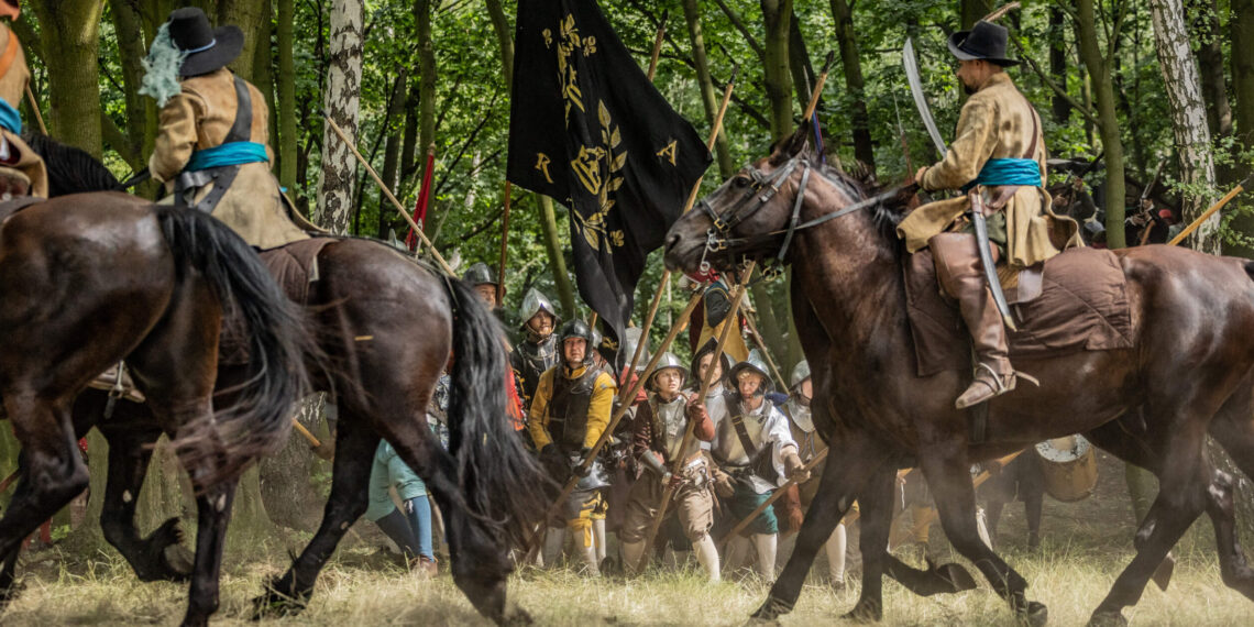 Rekonstruktorzy historyczni przybliżają XVIII wiek. Posłuchaj dokumentu „Ożywiona Twierdza”