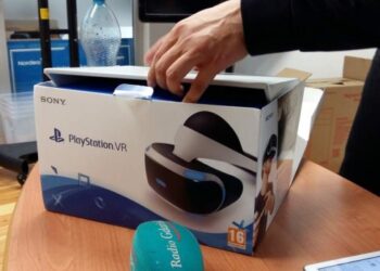 Obrazy wyświetlane na twarzy pwstają w Gdyni i zachwycają chińczyków