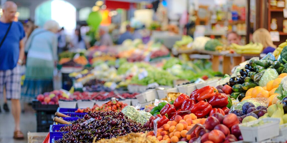 Niewytłumaczalnie wysokie ceny warzyw i owoców. Eksperci: „Może czas na konsumencki bunt?”