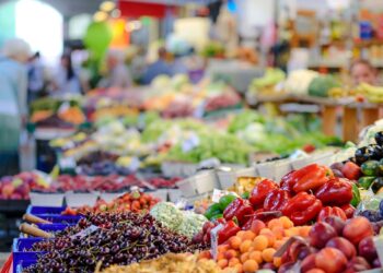 Niewytłumaczalnie wysokie ceny warzyw i owoców. Eksperci: „Może czas na konsumencki bunt?”