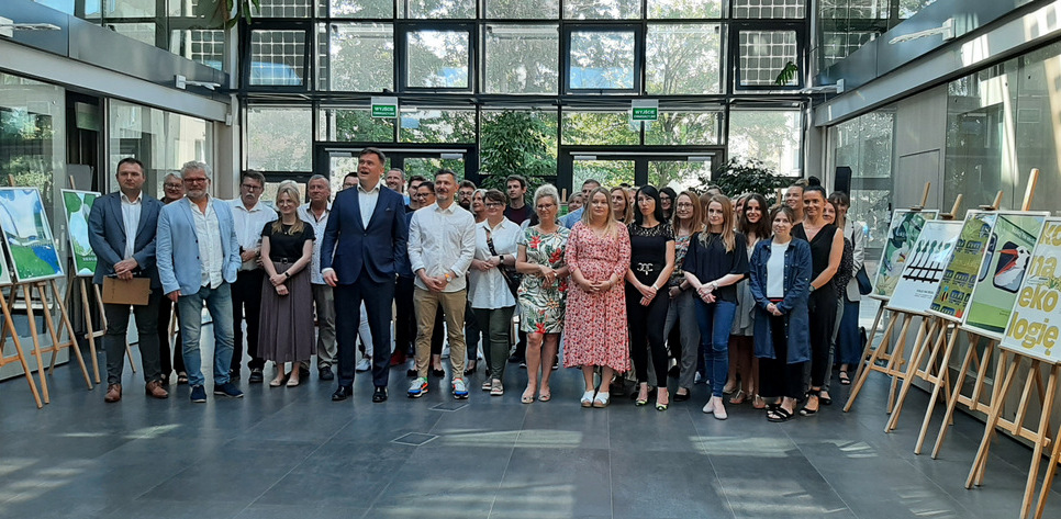 Kolej na ekologię – wernisaż w siedzibie WFOŚiGW w Gdańsku